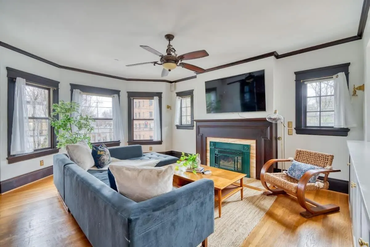 1910 Historic Jessie Morehead House - 98 Walkscore ポートランド